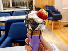 草莓热奶宝-鲜芋仙(中环百联2店)