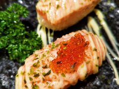 炙烤三文鱼寿司-吉屋烤肉(八宝街店)