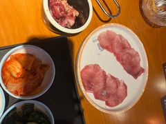 -拾勝牛·江景安格斯烧肉放题(江湾阳光天地店)