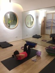 -静待花开瑜伽尊巴会馆