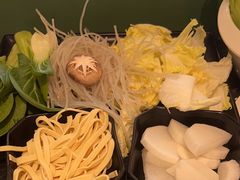-一席地·本地鸡窝·杭帮鸡火锅(萧山银隆百货店)