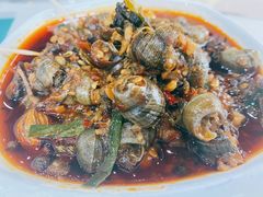 螺丝-凤凰路何眼镜香辣蟹(花果园店)