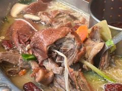 -佬土鹅肠火锅(解放路店)