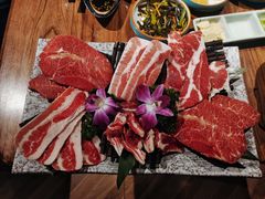 -明洞阿姨·韩式酱蟹烤肉·创意料理(三元桥店)