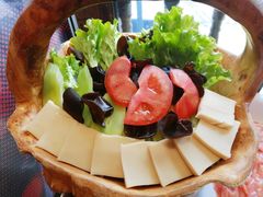 蔬菜拼盘-热火朝天鲜切牛肉火锅(南强街巷店)