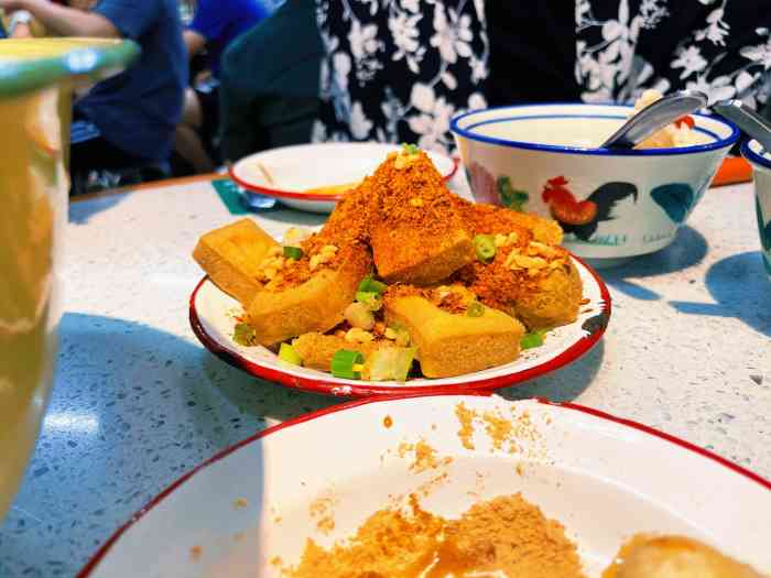 重山钵钵(朝阳剧场店)-"晚上加班,下班后带两个同事一起来吃,个人.