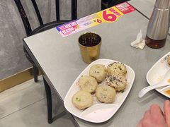 -小杨生煎(白玉兰广场店)