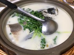 砂锅鱼头-天乐农家鱼头王(天目湖店)