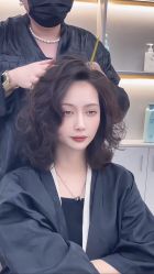 -十六番发型师事务所