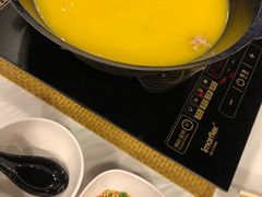 -鲜入围煮花胶鸡海鲜火锅