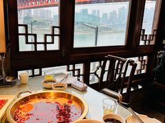 -小天鹅火锅·一线江景洪鼎旗舰店(洪崖洞店)