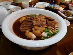 -广州中心皇冠假日酒店·百粤楼