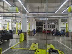 -领克中心(南京万帮店)