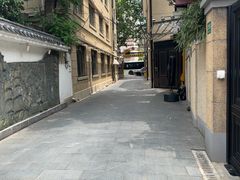 -上海市中医文献馆