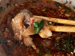 -肖肖酸萝卜鱼火锅(总店)