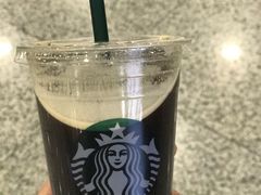 -星巴克(浦东机场T2到达店)