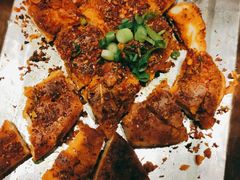蒜香油馍-叁宝烤肉• 西安烧烤(太乙路店)