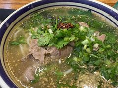 -云阿蛮云南生烫牛肉米线(奉贤路店)