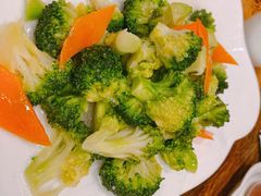 -清真·东拉黑炭火烤羊腿(世通·国际店)