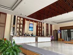 -腾冲洞山温泉村