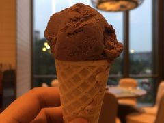 冰淇淋甜筒-济南香格里拉·咖啡泉自助餐厅