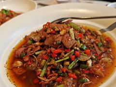 -阿瓦山寨·湘菜现炒·剁椒鱼头王(咸阳总店)