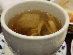 泉水竹笙菌菇汤-宁波状元楼酒店(和义路店)