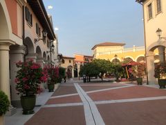 -佛罗伦萨小镇广佛名品奥特莱斯(疏港路店)