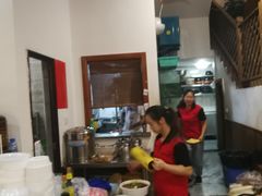 -黄桷树曹家私房菜(江与城店)