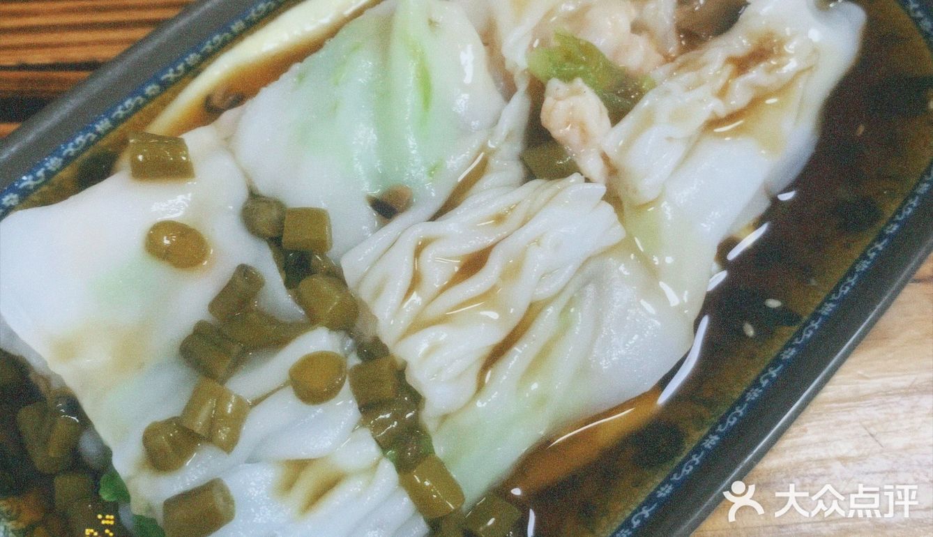 光吃米都好吃的煲仔饭~
