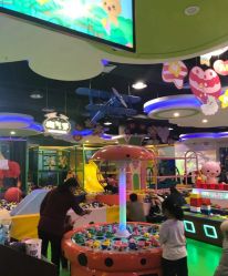 -菲菲羊乐园(临平银泰城店)