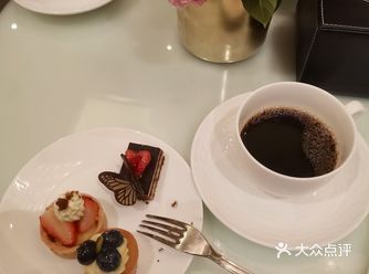 是在国贸大酒店开party，回忆的#生活 坚持到了下