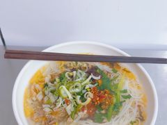-文山荷鲜居(翠湖店)