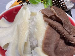 -红鼎豆捞·非遗鲍皇汤火锅(宝丰路店)