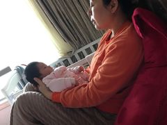 -爱的果实月嫂育婴师(世纪东方店)