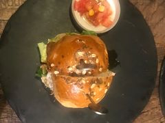 黑胡椒汉堡-HIGH FIVE哈福手工汉堡(桂林路店)