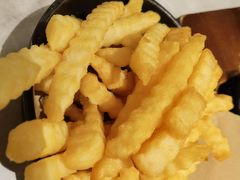 -必胜客(WOW黄骅华贸店)