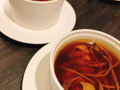 茶树菇炖鸡汤-鹊玥·粤菜小馆(汇智国际商业中心店)