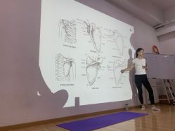 -亚太瑜伽普拉提学院