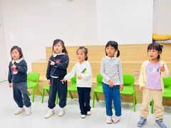 -蓝话筒·少儿成人演讲口才·主持朗诵·戏剧表演(大华第一坊店)