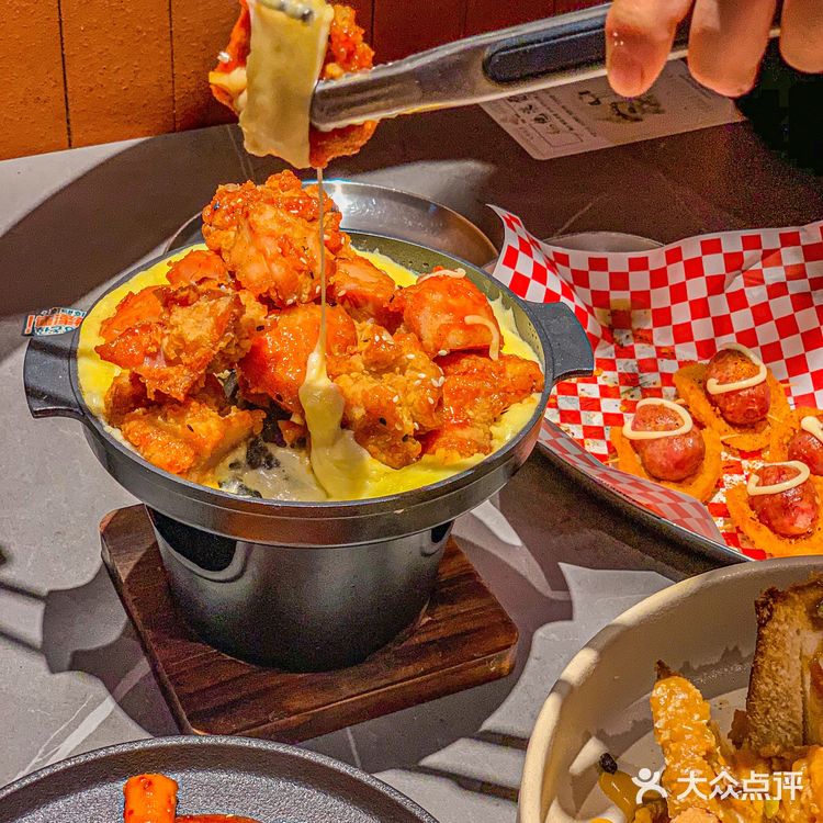 多少次来小寨就为了这一口咖喱面包鸡🔥太好吃了