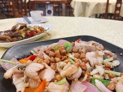 果仁炒生鱼片-禄源公·老莞诚饭店
