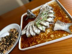 -莲餐厅·湖北菜·潜江小龙虾店(愚园路店)