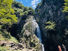 -百丈飞瀑