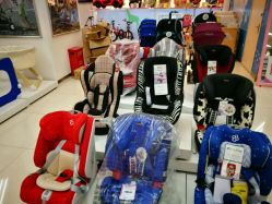 -孩子王(铁西万达店)