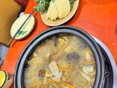 -菌之家·专业纯野生菌火锅·特色炒菌