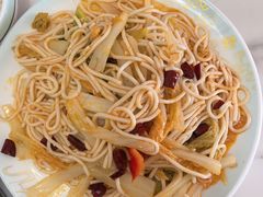 -撒拉人家.酸菜牦牛肉火锅