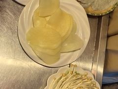 -二荆条·蜀鲜汇城市森林火锅