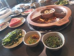 菌王奇香锅-滇釜火锅·能喝汤的火锅(车公庄店)