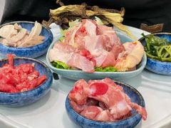 -得意咚瓜·顺德鱼生·冬瓜火锅(深圳首店)